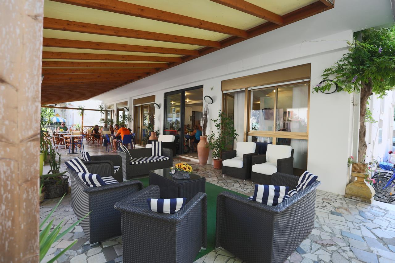 Hotel Domus Mea Cattolica Exterior photo